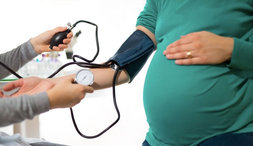 vysoky tlak pri tehotenstve 1. hipertenzija. rizik 3