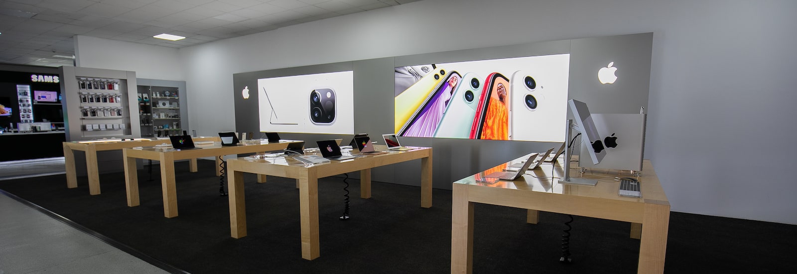 Apple Shop Alza Holešovice